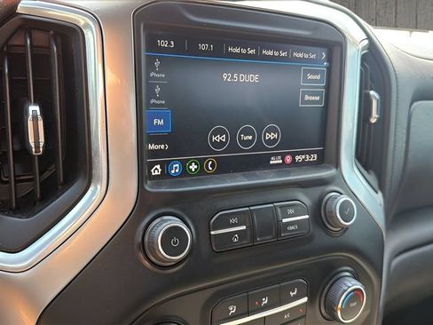 Used 2023 Chevrolet Silverado 2500 LT AWD/4WD image 25