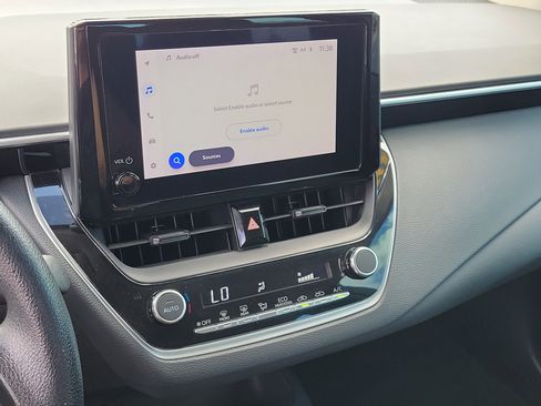 Used 2023 Toyota Corolla LE FWD image 29