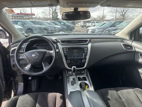 Used 2019 Nissan Murano SV w/ Premium Package image 20