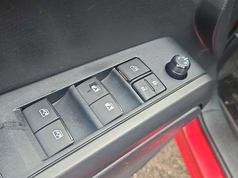 Used 2022 Toyota Tacoma TRD Sport image 15