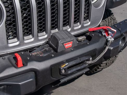 Used 2020 Jeep Gladiator Rubicon AWD/4WD image 9