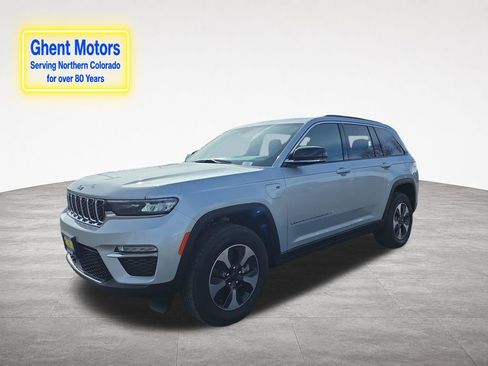 Used 2025 Jeep Grand Cherokee Limited 4xe w/ Trailer Tow Package AWD/4WD image 31