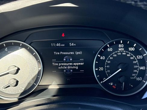 Certified 2024 INFINITI QX50 Luxe image 12