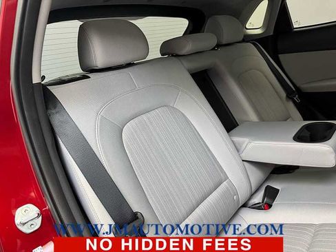 Used 2023 Hyundai Kona SEL image 18