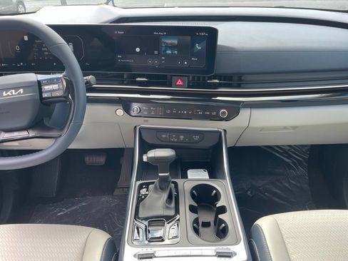 New 2027 Kia Carnival SX Prestige FWD image 13