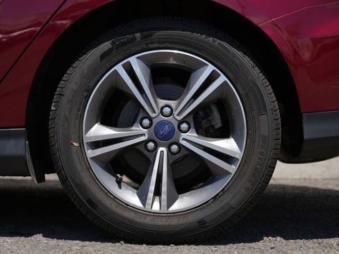 Used 2017 Ford Focus SE FWD image 14