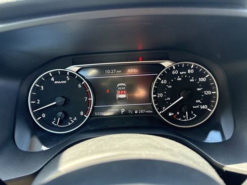 Used 2024 Nissan Rogue S image 13