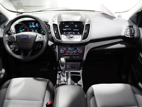Used 2019 Ford Escape SE image 10