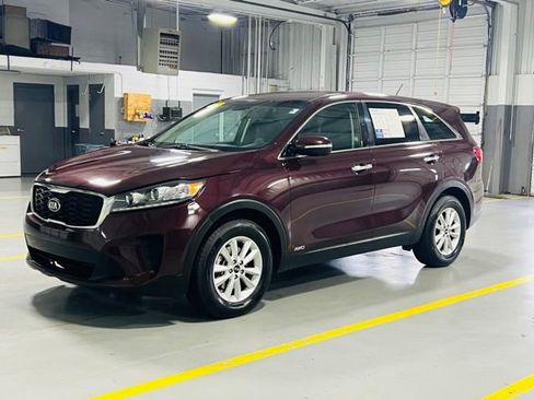 Used 2020 Kia Sorento AWD V6 image 12