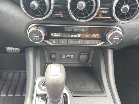 Used 2025 Nissan Sentra SV w/ All-Weather Package FWD image 17
