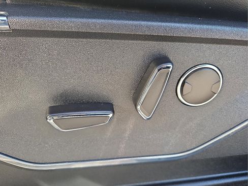 Used 2022 Ford F150 Platinum w/ Equipment Group 701A High image 15