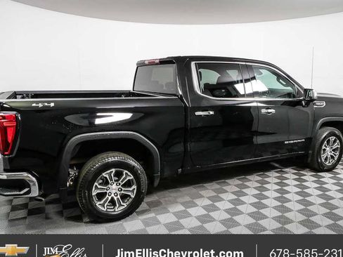Certified 2025 GMC Sierra 1500 SLT AWD/4WD image 2