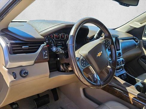 Used 2019 Chevrolet Tahoe LT image 11