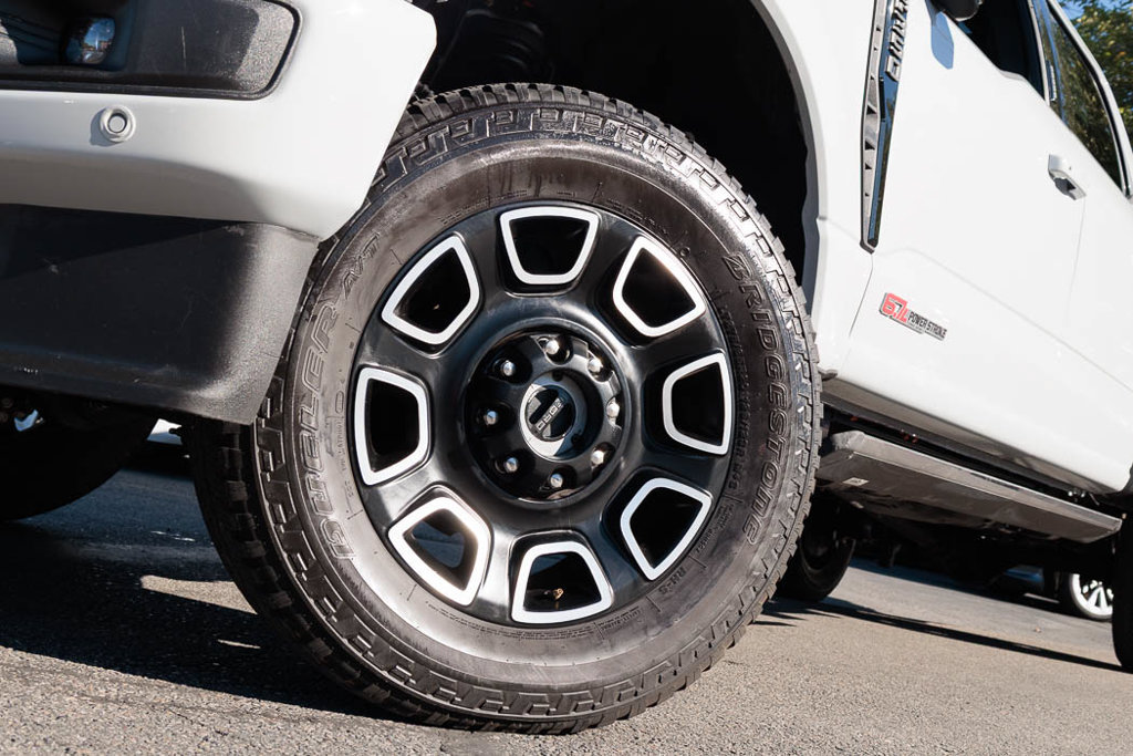 Used 2026 Ford F350 Platinum AWD/4WD image 19
