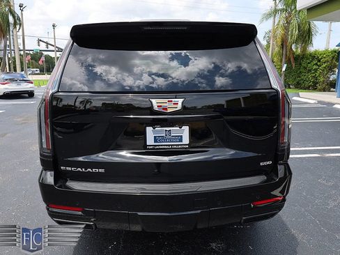Used 2026 Cadillac Escalade ESV Platinum Sport AWD/4WD image 9