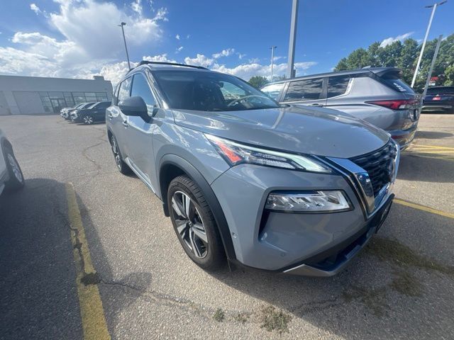 Used 2023 Nissan Rogue SL w/ SL Premium Package AWD/4WD image 5