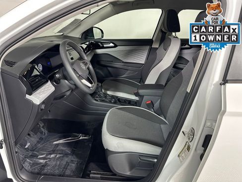 Used 2022 Volkswagen Taos S image 11