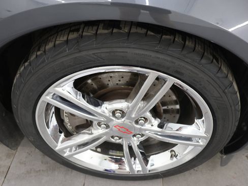 Used 2009 Chevrolet Corvette Coupe w/ Preferred Equipment Group RWD image 3