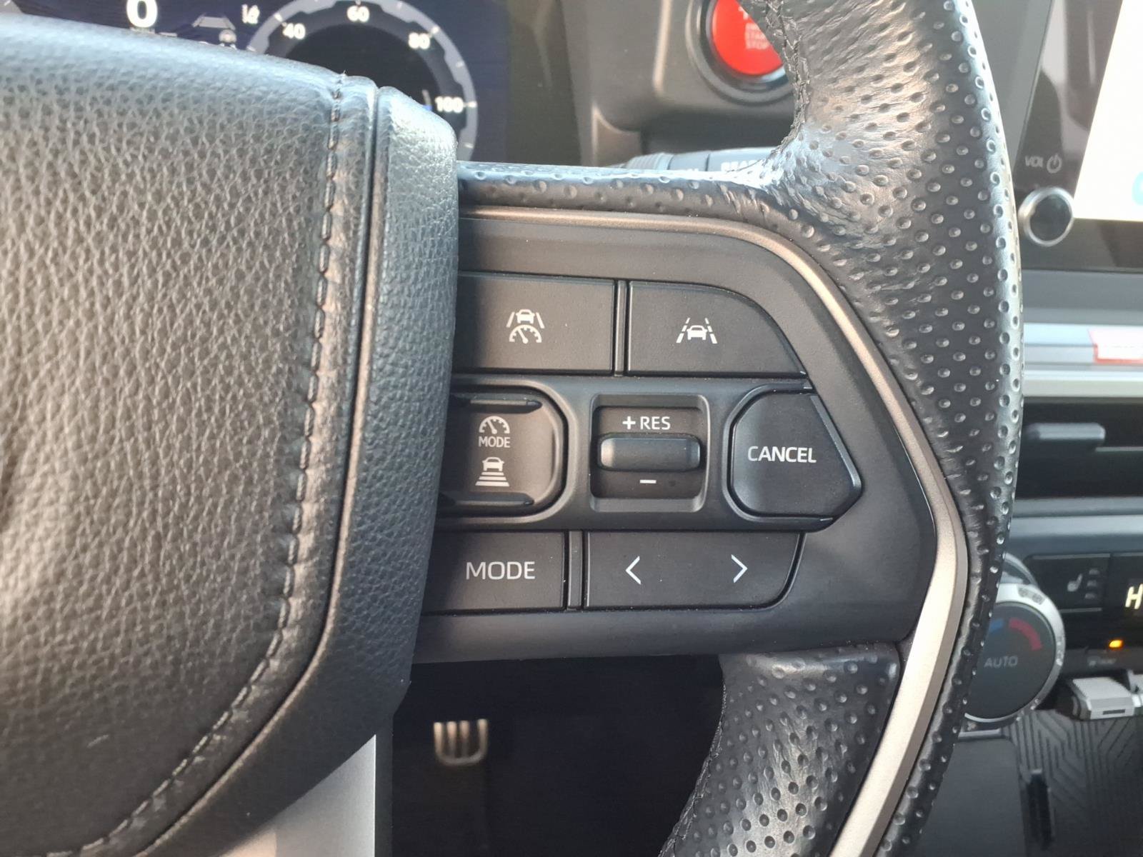 Used 2025 Toyota 4Runner TRD Sport AWD/4WD image 26
