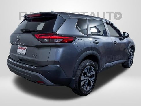 Used 2023 Nissan Rogue SV FWD image 8