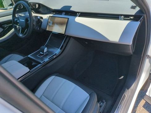 New 2026 Land Rover Range Rover Evoque Hoxton AWD/4WD image 19
