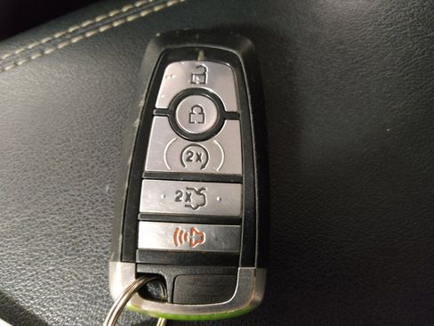 Used 2019 Ford Edge Titanium w/ Cargo Accessory Package FWD image 32