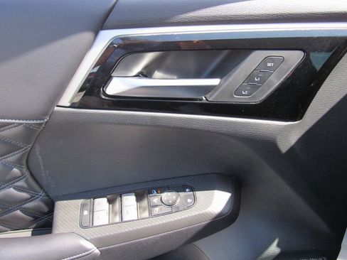 Used 2022 Mitsubishi Outlander SEL image 15