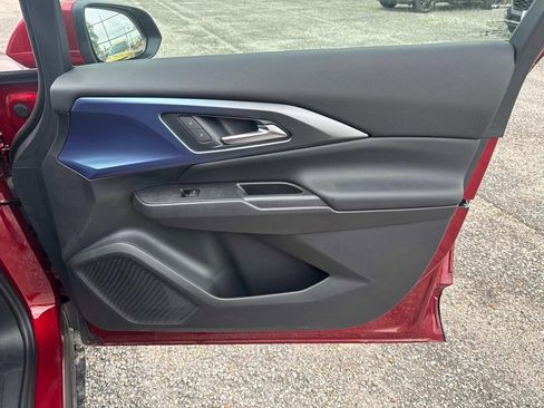 New 2025 Chevrolet Equinox EV LT w/ Convenience Package II image 13