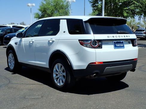 Used 2019 Land Rover Discovery Sport SE AWD/4WD image 3