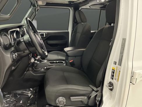 Used 2021 Jeep Wrangler Unlimited Sport image 4
