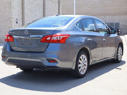 Used 2017 Nissan Sentra SV FWD image 3