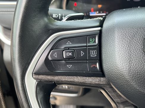 Used 2022 Jeep Grand Cherokee L Limited w/ Luxury Tech Group II image 30