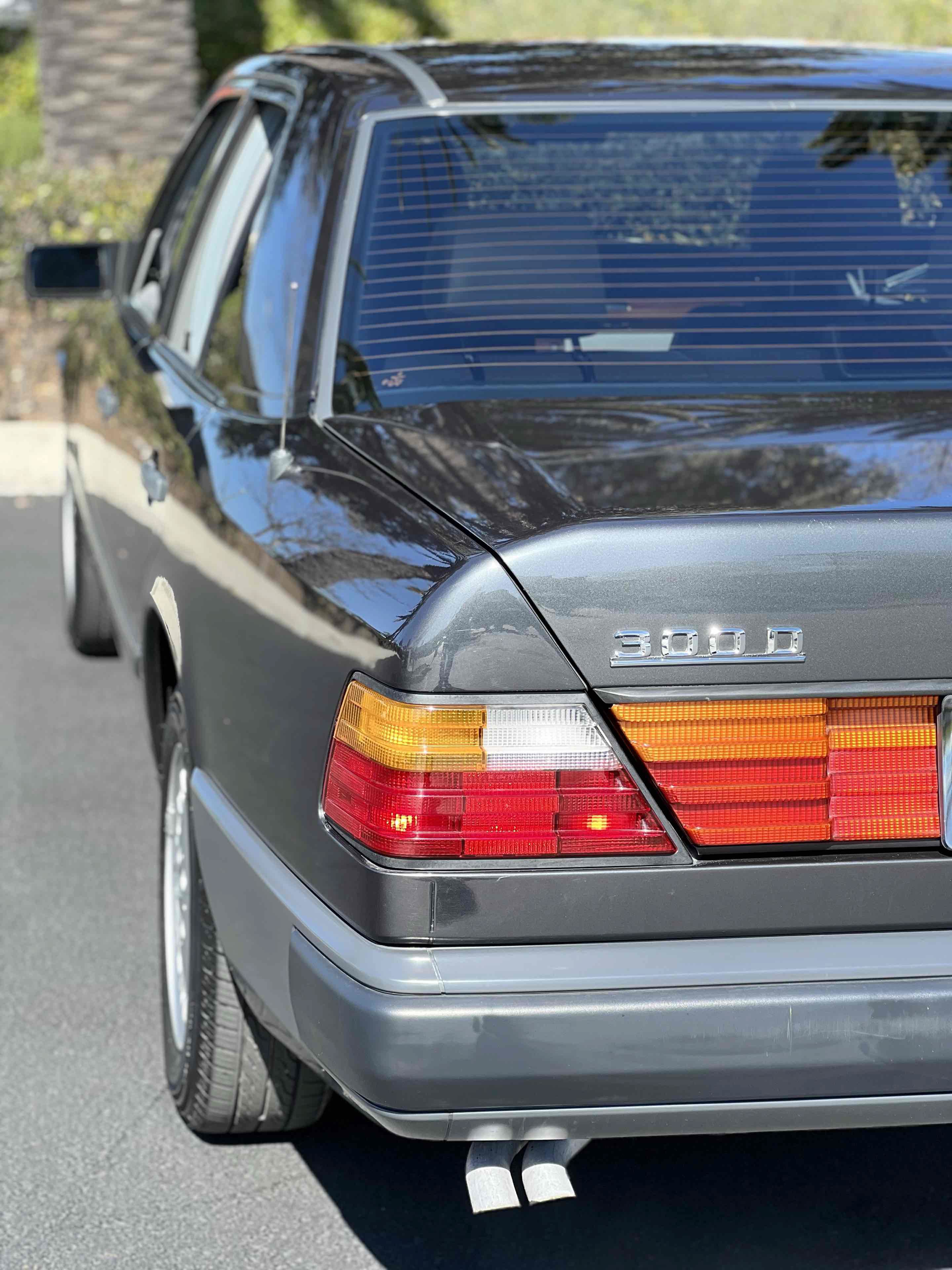 Used 1987 Mercedes-Benz 300 D Turbo image 69