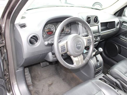 Used 2015 Jeep Patriot Limited AWD/4WD image 11