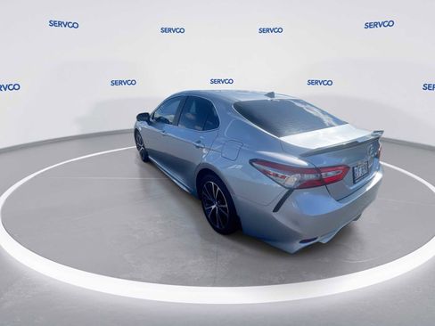 Used 2019 Toyota Camry SE image 6