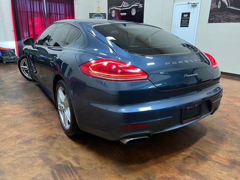 Used 2014 Porsche Panamera 4 image 2