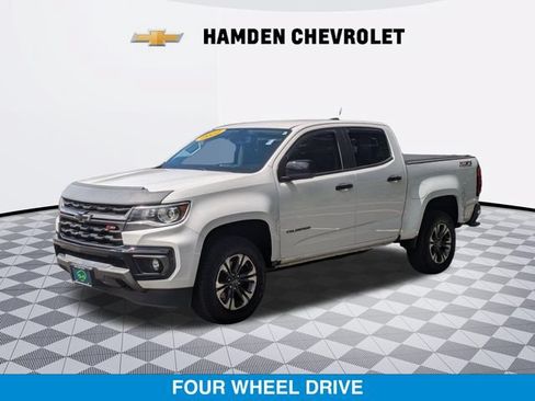 Used 2022 Chevrolet Colorado Z71 w/ Safety Package AWD/4WD image 7