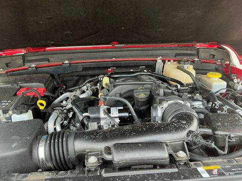 Used 2021 Jeep Wrangler Sport AWD/4WD image 25