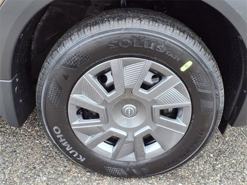 New 2026 Nissan Kicks S image 5