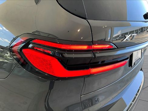 New 2027 BMW X7 xDrive40i w/ M Sport Package AWD/4WD image 15