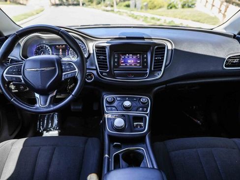 Used 2015 Chrysler 200 Limited w/ Convenience Group FWD image 17