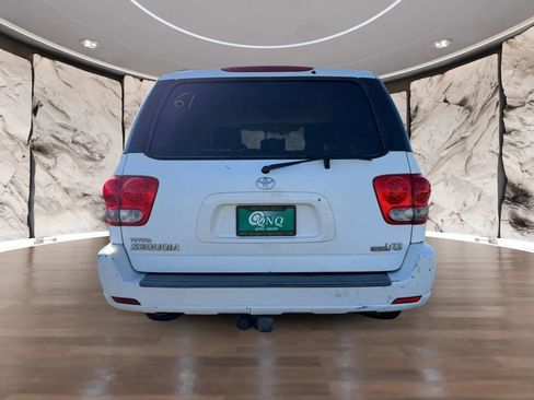 Used 2007 Toyota Sequoia SR5 RWD image 7