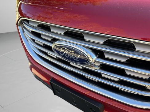 Used 2022 Ford Edge SEL w/ Convenience Package image 17