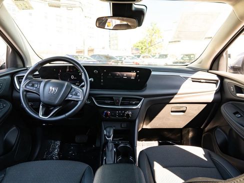 Used 2024 Buick Encore GX Preferred FWD image 26