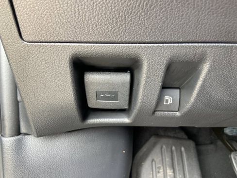 Used 2026 Toyota Grand Highlander FWD image 46