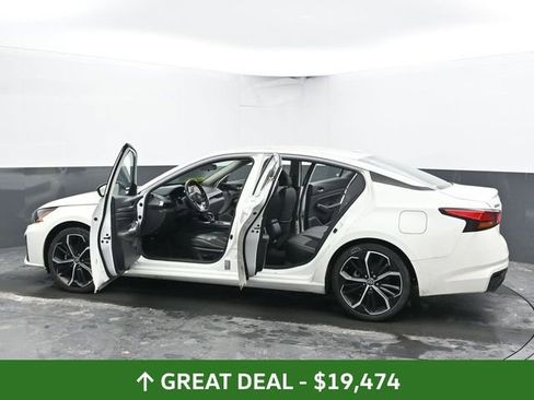 Used 2024 Nissan Altima 2.5 SR image 56