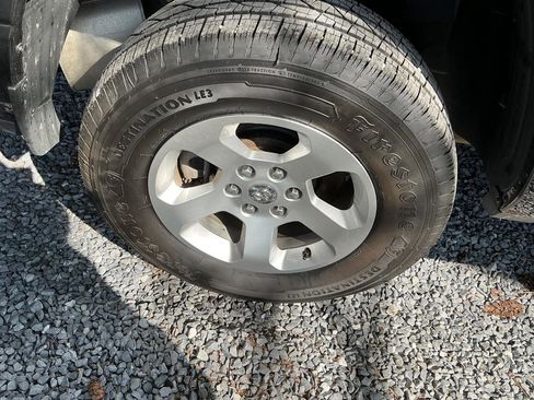 Used 2019 RAM 1500 Tradesman image 20