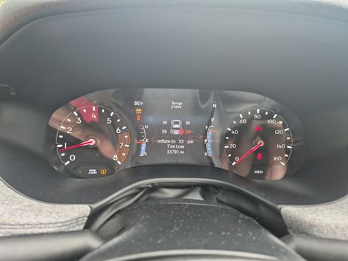 Used 2025 Jeep Compass Latitude w/ Sun & Sound Group AWD/4WD image 6