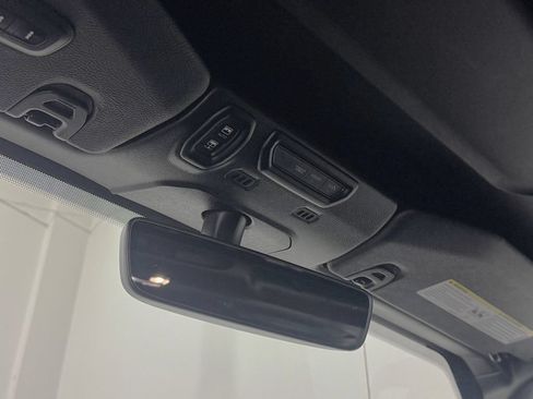 Used 2019 Jeep Wrangler Unlimited Sahara w/ Uconnect 4C Nav & Sound Group AWD/4WD image 31
