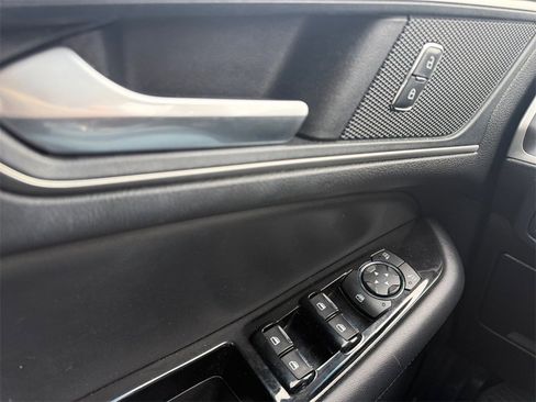 Used 2019 Ford Edge SEL w/ Equipment Group 201A image 28